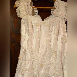 Size 14 E2944 Apple/White Wedding dress